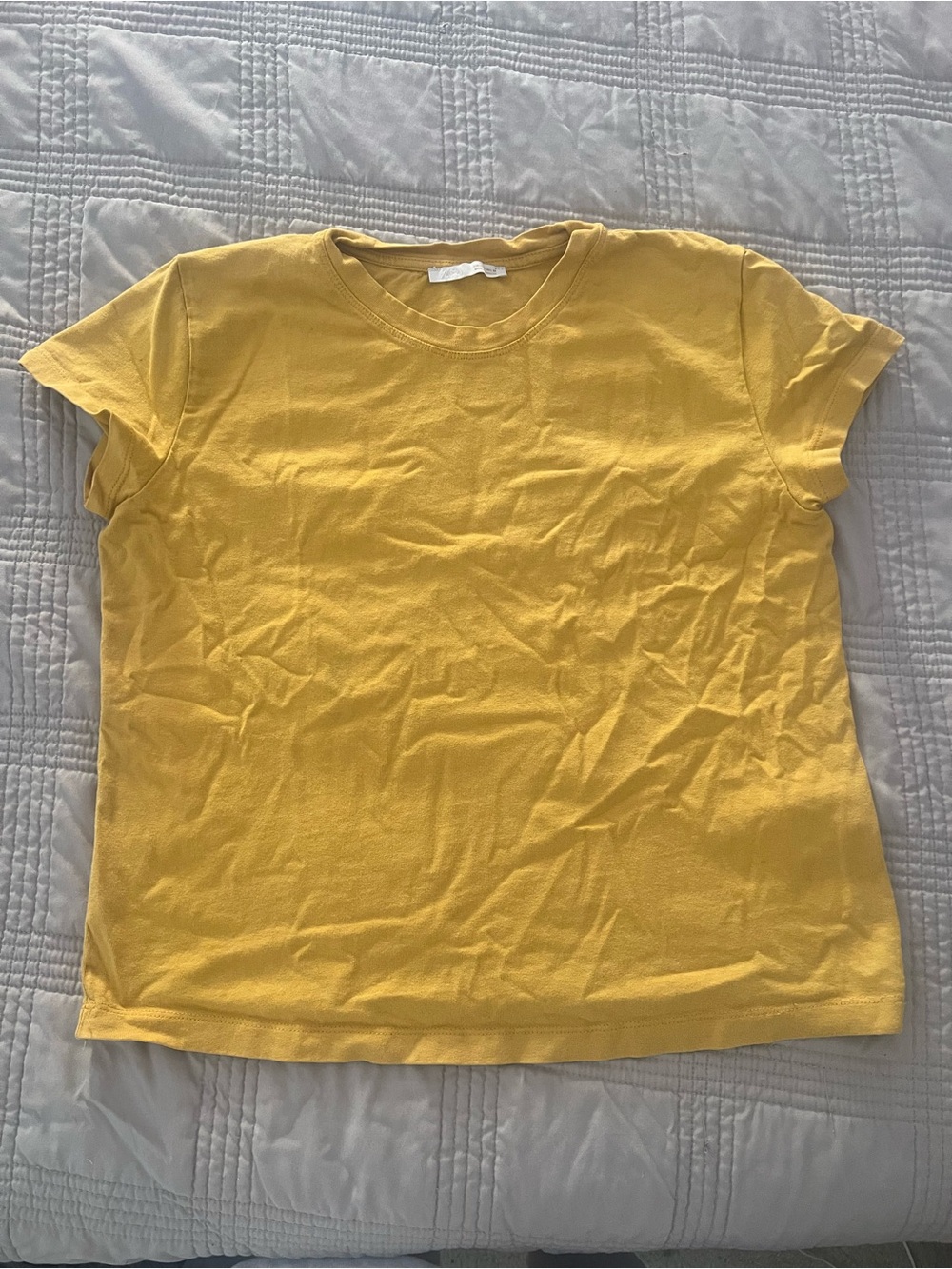 Zara Women's Yellow Short-Sleeve Crewneck Tee